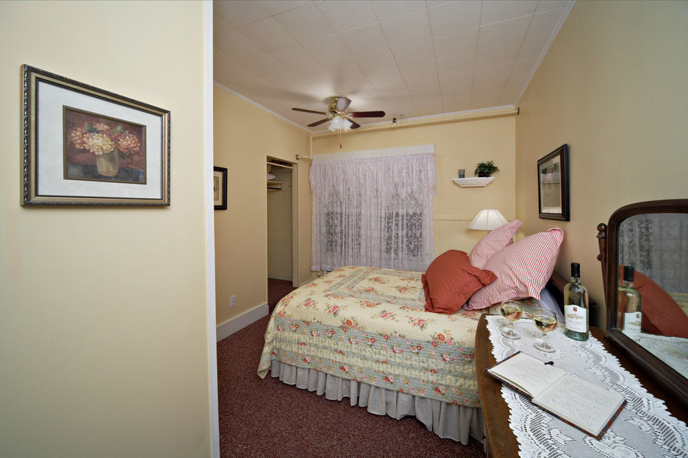 Chester Fullerton Inn & Restaurant מראה חיצוני תמונה